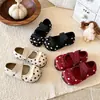 Zapatos de Cuero para Niñas 2026 Nuevos Lindos Suela Suave Zapatos de Princesa de Lunares Tela Suave Resistentes al Desgaste Velcro Zapatos para Niños