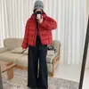 Chamarra de Pluma de Algodón Acolchada de Moda para Mujer Corta 2026 Invierno Nueva con Capucha Estilo Coreano Cálida Pequeña Chaqueta de Algodón Ropa de Abrigo