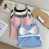 Ropa exterior cepillada de otoño e invierno, diseño de lunares, camisola versátil con copas en el pecho, top sexy ajustado