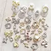 Decoraciones Doradas para Uñas con Temática de Mariposa para Celebridades de Internet Transfronterizas: Corazón, Rayo, Estrella, Corona de Flores de Cerezo, Trébol de Cuatro Hojas Decoraciones para Uñas