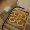 Pendientes de botón de acero de titanio con diseño de serpiente de estilo coreano, de moda, sencillos, con forma de C, con anillo liso, versátiles y personalizados, de alta gama