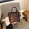2026 Nuevo Bolso Tote de Moda Francesa Retro Versátil Estilo Nicho para Viajes Diarios con un Toque de Lujo, Bolso de Hombro Cruzado