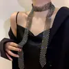 Cadena de clavícula larga con borla de diamantes de imitación multicapa brillante exagerada europea y americana, collar de personalidad para mujer Red Social, collar vintage negro