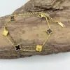 Pulsera de Acero Inoxidable de Cuatro Hojas de Flor por Lotes de 9 mm, Popular en Comercio Electrónico para Mujeres, Estilo Fresco