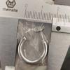 Pendientes de aro de círculo mínimo de viento transfronterizos Europa y Estados Unidos para mujer pendientes de aro de acero de titanio con recubrimiento de vacío pendientes de acero inoxidable