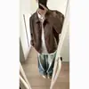 Chaqueta de PU estilo americano con solapa para hombre, moderna colección de otoño 2026, corte holgado, adecuada para parejas, estilo workwear, chaqueta de cuero, chaqueta de béisbol