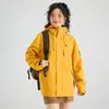 Chaqueta exterior a juego de marca para mujer, tres en uno, otoño e invierno, cortavientos para hombre, impermeable, conjunto desmontable de dos piezas para montañismo