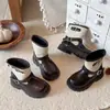 Botines cortos de estilo británico para niños, nueva colección de otoño, botas Martin retro a la moda de color block para niñas, botines de moda sencillos para niñas pequeñas