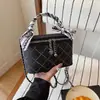 Bolso Pequeño de Cadena Rombo de Moda para Mujer 2026 Nuevo Modelo Bolso Caja Brillante de Diamantes de Alto Valor Bolso de Hombro Cruzado Elegante Tendencia