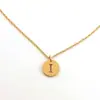 Collar con Colgante de Alfabeto de Acero Inoxidable 26 Letras, Cadena para Clavícula, Pieza Redonda Chapada al Vacío en Oro de 18 Quilates, Colgante de Acero de Titanio de Moda, Superventas Transfronterizo