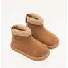 Botas de Neve Grossas e Quentes Infantis 2026 Nova Moda Outono/Inverno Botas Curtas Quentes de Veludo Plus para Meninas Botas de Algodão para Bebê