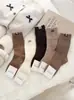 Accesorios de Invierno Estilo Nuevo Calcetines Largos Holgados de Cachemir de Doble Punto para Mujer Calcetines Largos Cálidos de Estilo Coreano Modernos con Etiquetas de Tela para Mujer