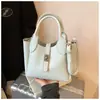 Bolso de Mano de Gama Alta de Nicho Retro Tipo Cubo para Mujer 2026 Nuevo de Moda Versátil Popular Súper Caliente Bolso de Hombro Cruzado