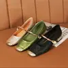 Estilo Nacional Novo Estilo Chinês Sapatos Mary Jane 2025 Primavera/Verão Novos Retro Versátil Francês Baixo Bico Sapatos de Salto Leve Dopamina