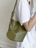 Bolsas Femininas da Moda Deste Ano, Grande Capacidade, Novos Modelos 2025, Bolsas de Ombro e de Braço Simples e Versáteis, Bolsas Saco Texturizadas Populares