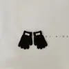 Luvas Infantis Outono e Inverno Rosto Sorridente Dedo Quente Meninos e Meninas Bebê Estilo Coreano Viagem Estilo Outdoor Luvas de Dedo Inverno