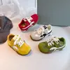 Zapatillas de entrenamiento alemanas estilo retro para niñas, nueva moda infantil primavera-verano 2026, zapatos casuales versátiles, zapatillas deportivas de suela suave, zapatos Forrest Gump