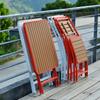 Mesa y Silla Plegable de Plástico-madera para Exterior Combinación Patio Mesa y Silla de Ocio Juego de Tres Piezas Camping Casual Mesa y Silla de Hierro