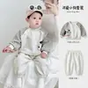 Macacão de Bebê Outono Novo Estilo Moda para Menino Fato Dividido Elegante de Três Peças Roupas de Menino Roupas Casuais para Passeio Primavera e Outono Tendência
