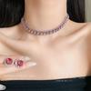 Gargantilla cuadrada con incrustaciones de diamantes de estilo europeo y americano, de alta gama, ligera, de lujo, elegante, con cadena para clavícula y cuello, delicada, para uso diario.
