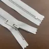 Zíper Ykk em Estoque Não. 5 Zíper Metálico Dourado Branco Brilhante Fechado, Três Opções de Cursor, 15-30cm Em Estoque