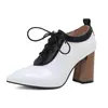 Zapatos de punta al por mayor de comercio exterior tosco con cordones para mujer, zapatos nuevos de tacón alto 20244 talla grande europeos y americanos blanco negro
