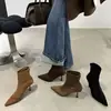 Botas de Cano Curto Novas de Salto Alto Estilo Veludo para Mulheres Zíper Traseiro Bico Fino Botas Emagrecedoras de Inverno Botas de Salto Fino Fashion Francesas Preto