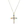Colar Feminino Colorido Zircônia Joias Design de Nicho Pingente Cruz Completo em Diamante Colar Corrente de Clavícula em Aço Inoxidável