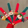Navidad círculo pop pequeño regalo decoración mayoreo pulsera de asta de felpa regalo navideño niños círculo de aplausos mujeres