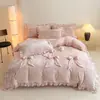 Conjunto de 4 peças de Veludo Yun Jin Classe A 300g, Veludo Leite, Bordado de Laço, Lençol Engrossado Estilo Princesa, Estilo Fronha, Atacado