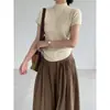 Jiangzuo Daily Essential Suéter de Punto para Mujer con Cuello Alto Parcial y Mangas Cortas, Nuevo Modelo Otoño 2026 2076