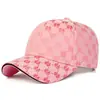 Estilo Novo Primavera e Verão Bordado de Letra Versátil Casual Boné de Basebol para Mulheres, Chapéu da Moda para Afinar o Rosto, Boné com Viseira de Proteção Solar