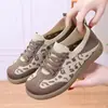 Zapatos Versátiles para Mujer, Zapatos para Mujer de Suela Suave, Venta al por Mayor de Comercio Exterior, Nuevos Modelos de Primavera, Malla Transpirable Fly-Knit, Zapatos de Moda de Suela Suave