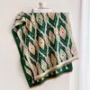 Bufanda Jacquard Geométrica de Contraste de Color Vintage 2026, Calentador de Cuello Cálido Otoño e Invierno para Mujer, Chal Exterior Multifuncional con Borlas Tricolor