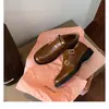 Versión de piel de vaca~mocasines brogue de cuero genuino repujado para mujer, zapatos pequeños de cuero estilo británico con suela gruesa, planos de tacón grueso, zapatos Derby
