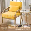 Conjunto de mesa e cadeiras de lazer para varanda um conjunto de três peças com uma mesa e duas cadeiras cadeira de sofá individual estilo log para pousada hotel tamanho grande