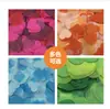 Papel Picado Colorido em Formato de Coração é Usado para Criar uma Atmosfera Romântica em Cenas de Casamento e Ocasiões de Declaração