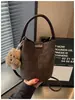2026 Nova Bolsa Transversal Estilo Vintage Maillard em Couro Macio, Bolsa Saco para Mulheres, Bolsa de Mão Versátil Estilo Coreano para o Dia a Dia, Design de Nicho