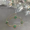 Marca de Luxo High-End Pulseira de Trevo de Quatro Folhas Redondo em Forma de Diamante, Flor de Quatro Pétalas, Flor de Cinco Pétalas para Mulheres, Madrepérola Branca, Madrepérola Rosa, Modelo Popular, Vendas Diretas por Transmissão ao Vivo