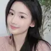 Versión coreana de pendientes pequeños de margarita para mujer, nicho, frescos, dulces, pendientes de otoño e invierno, moda, simples, pendientes de flores pequeñas blancas