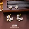 Pendientes de Flor Mariposa de Circonita Simples y Elegantes, un Pendiente Elegante de Diseño de Dos Vías que es Dulce, Casual y Versátil
