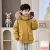 Jaqueta de Outono e Inverno para Meninos 2026 Nova Parka Espessa Forrada com Fleece Infantil Jaqueta de Algodão Quente de Inverno para Meninos Descolados