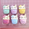 Taza de Té con Leche de Gato Linda de Dibujos Animados Accesorios de Resina para Funda de Teléfono Móvil DIY Agujero para Cuerda de Pasador Hebilla de Zapato Colgante de Joyería