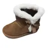 Novas botas de neve de cano médio 2026 para mulheres, com um design fofo de pompom, adequadas para estudantes, com forro de fleece quente e sola espessada para maior aquecimento e resistência ao escorregamento