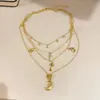 Collar Multicapa Colgante de Cruz de Circonita Cúbica Apilable Cadena para Clavícula Estilo Corte Retro Joyería de Lujo Ligero y de Alta Gama para Mujeres