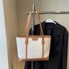 Bolso de Viajero de Gran Capacidad para Mujer 2025 Verano Nueva Moda Bolso de Hombro Simple Bolso Tote de Estilo Coreano de Aspecto Elegante