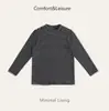 Categoria a Camiseta de Listras para Crianças Outono e Inverno Tops Quentes para Meninos e Meninas Roupa Infantil Camiseta de Gola Alta Baixa para Bebê