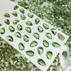 Decorações de ponta de dedo para nail art verde claro irregular de fundo plano com strass e pedrarias misturadas celebridade da internet 2 peças 30 peças universal galáxia Guangzhou