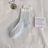 Meias de algodão femininas até a panturrilha com renda de camada dupla, jacquard de bolinhas em formato de coração, meias empilháveis para o outono, sem costura, doces, versáteis, respiráveis e absorventes de suor