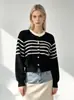 Cárdigan de punto a rayas retro estilo francés para mujer, nuevo diseño otoño/invierno 2026, suéter exterior elegante con colores contrastantes